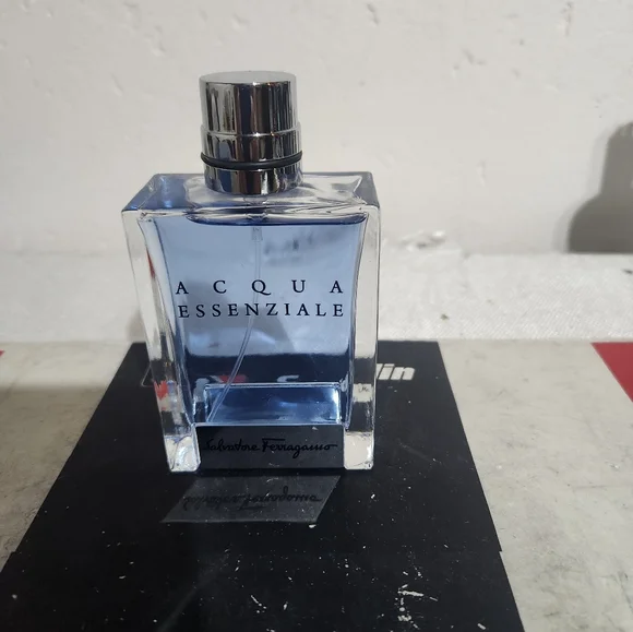 Acqua Essenzialeby Salvatore Ferragamo - Picture 9 of 10